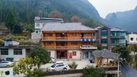 Xingyi Weifei Inn - Inns