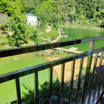 Huzhonghu Homestay (Haokunhu Scenic Area)