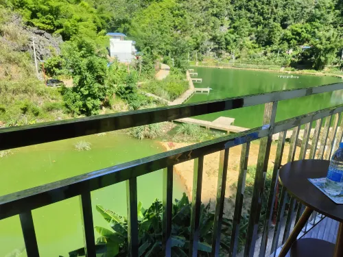Huzhonghu Homestay (Haokunhu Scenic Area)