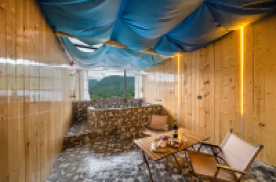 峨眉山朋悅私湯度假美宿