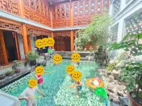 Yangzhou Chengyuan Private Villa Homestay (Dongguan Street Wenchang Pavilion) - สระว่ายน้ำส่วนตัว