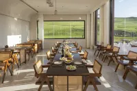 Nalan Tianye Homestay (Fengning Bashang Grassland China Horse Town Tourist Resort) - balcony