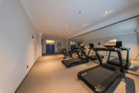 LANOU INTERNATIONAL - Gym