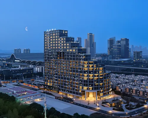 Crystal Hotel Wuhan Railway Station East Square Hoteles cerca de Estación de tren de Wuhan