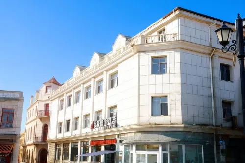 Home Inn UP Huayi Collection Hotel (Yantai Mountain No.1 Bathing Beach) - เปิดใหม่