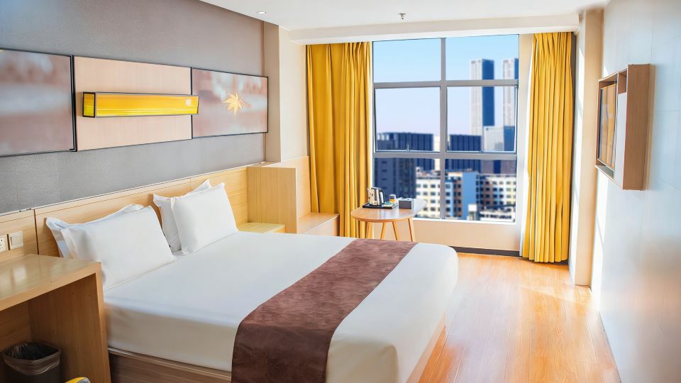 Century Sunshine Hotel