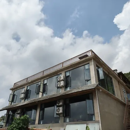 雲日出民宿