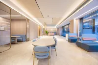 Hanting Hotel (Chongqing Yangjiaping Panlong Aoyuan Square Branch)