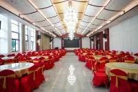 Jinzhai Hongri Hotel - parking