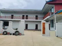 瀘沽湖山梧小苑客棧 - 停車場