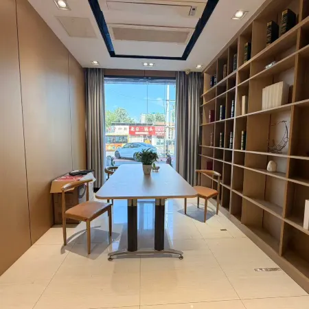 Tangshe Yunqi Hotel (Linqing Grand Canal Ancient City Branch)