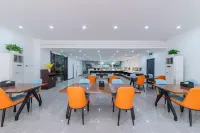 MS  LOTUS  HOTEL（Shenzhen International Convention and Exhibition Center Store） - pemandangan pegunungan