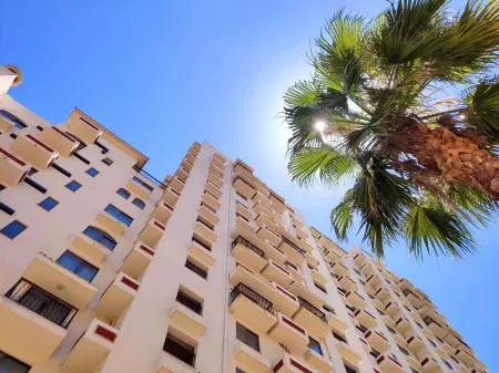 Yunxiao Jintang Seawater Hot Spring Guesthouse Отели рядом с достопримечательностью «Triton Bay»