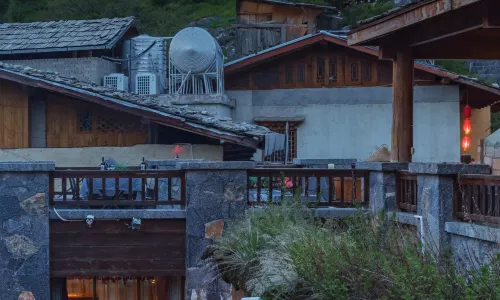 Arro Khampa Shangri-La（DorKharZong Old Town）