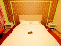温县大河之星主题酒店 - 舒适大床房