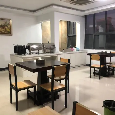 Zhangzhou Jiatai Business Hotel