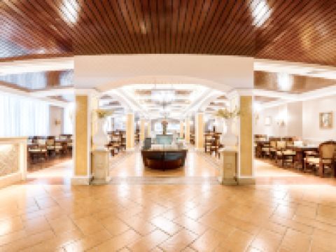 佛山三水狮皇丽呈华廷酒店 - 西餐厅