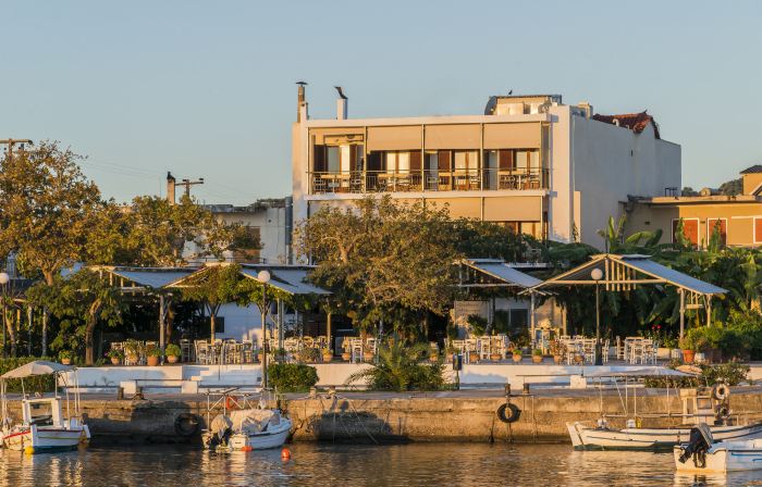 Ακρογιάλι Ξενοδοχείο & Βίλλα