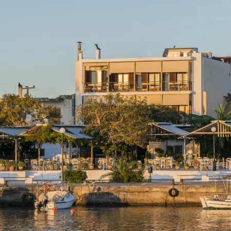 Akroyali Hotel & Villas