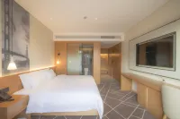 Xinhui Hotel (Xuanhan Yilian Passenger Transport Terminal Branch)