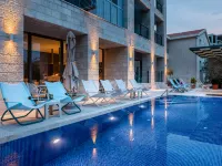 Hotel Eleven Hotels in Petrovac
