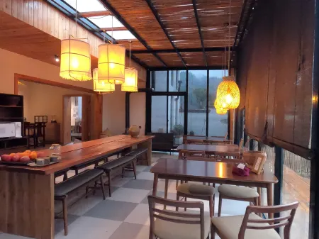 Chuyue Homestay Отели рядом с достопримечательностью «Jingdezhen Ceramic Institute (Xianghu Campus)»