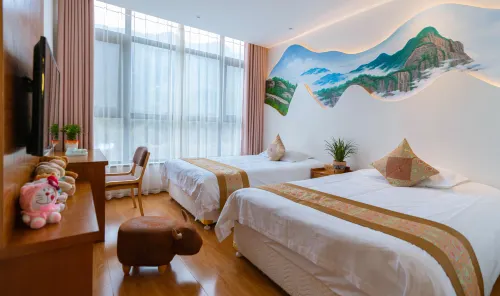 Selenium-themed Inn In West Huangshan City