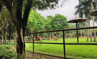 Huiyuan Business Hotel (Liuzhou Zoo)