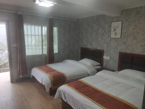 Furong Town Fanhua Homestay