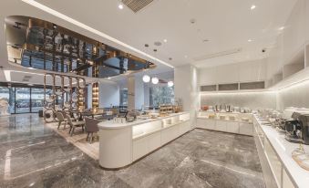 Nanjing Confucius Temple Zhonghua Gate Metro Station Light Residence Hotel