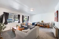 Archway Motels & Chalets Hotels in 