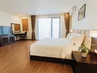 Paragon Noi Bai Hotel & Pool Hotels in Hanoi