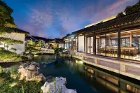 Manxin Suzhou Shantang Jiangnan Weaving House Hotel