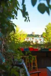 Dandong Yi Inn (Yalujiang Broken Bridge Branch)