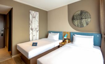 Homeinn · neo (Changzhi Huguan Gucheng Road Commercial Street)