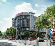 Guangzhou Long Long Hotel (Longli Bus Station Store)