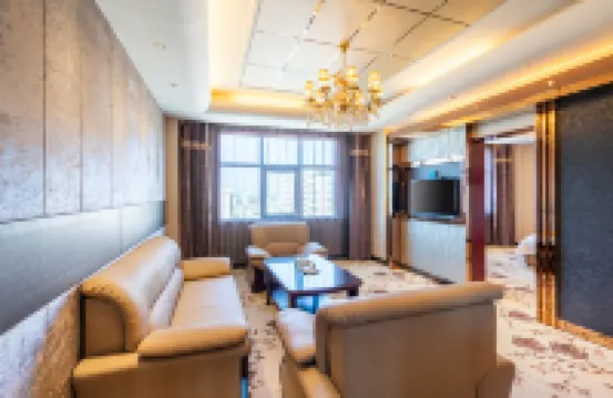 Qingyang Xiongyue Grand Hotel (Municipal Government Dongfang Lijingmao)