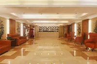 Dalian Spring Hotel (City Government People's Square Subway Station Branch) Отели в г. Далянь