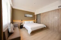 Yaguo Exquisite Hotel (Zhou Lipstick Xingmei Kailong Branch)