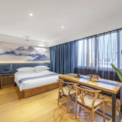 Victoria Hotel Hotels near Xi Gong