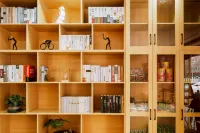 Xinye Jinding Business Hotel