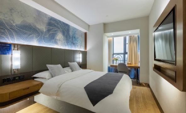 GreenTree Eastern Hotel - Housity