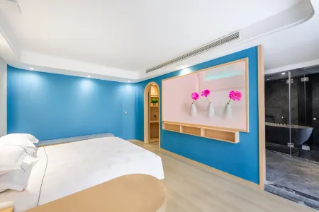 Huating Hotel (Yiwu Heart Branch)
