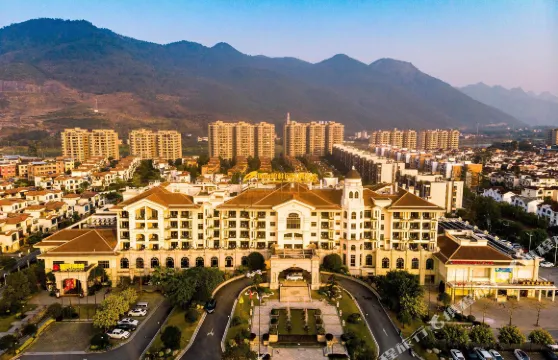 陽山碧桂園鳳悦鳳凰酒店