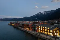 Lugu Lake September Sky Stay Hotels near Great Compassion Conch Hall