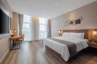 Homeinn Plus Hotel (Yantai Headquarters Base South Railway Station) Hotel a Yantai