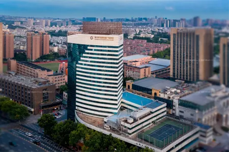 LANDISON PLAZA SUNSHINE HOTEL JIAXING Отели рядом с достопримечательностью «Jiaxing University South Area»