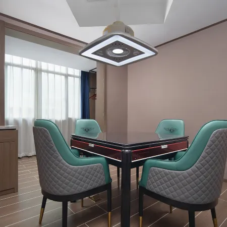 Yuanyuanlin Hotel (Yuyang Inventor Plaza Branch)