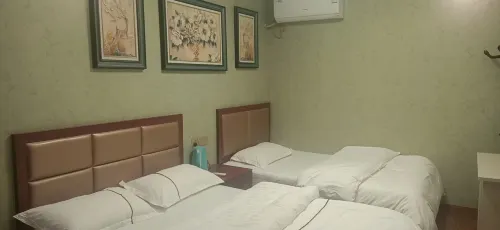 Warm Hotel (Santazhen Guyan Street Branch)