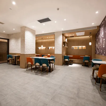 HanTing Hotel (Xingping Zhongchang Ruyicheng)
